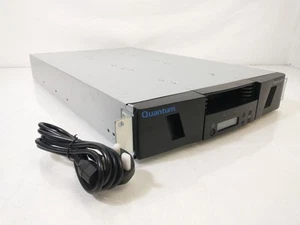 Quantum Superloader 3 L700 LTO-6 SAS Tape Drive Autoloader - Afbeelding 1 van 8