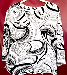 Chicos2 Size M Cotton Stretch Knit Top V-Neck White Black - Picture 1 of 8
