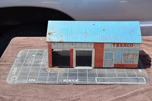 VINTAGE WOLVERINE TOY TEXACO SERVICE STATION GARAGE TIN NO. 855 RUSTY *READ - Picture 1 of 8