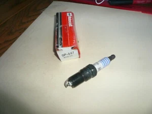 Genuine Ford Motorcraft 1 Spark Plugs SP-447 New AGSF32C - Bild 1 von 1