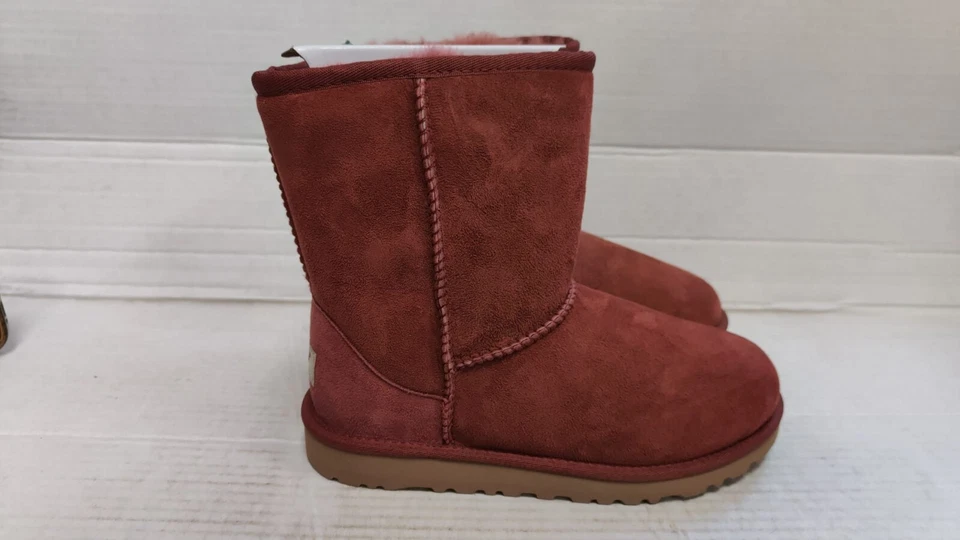 BOTA UGG NIÑO K CLASSIC PS TALLA 2 Foto 1 de 4