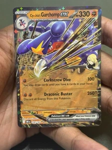 Pokemon TCG: SV10: Destined Rivals - Cynthia's Garchomp ex (DRI) - 104/182 - Bild 1 von 5