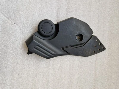 Tacón guardabarros izquierdo doble Honda CRF1000L Africa 50707-MJP-G500 2018 Foto 1 de 4