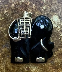 Elefant Anhänger Gold und Schwarz Onyx Vintage - Bild 1 von 4