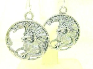 New Gargoyle / Dragon with Moon Silver-tone Drop Dangle Earrings 2" Long - Bild 1 von 2