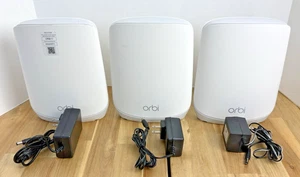 Orbi Netgear Tri-band Mesh WiFi 6 Router RBR760 z 2 satelitami RBS760 READ - Zdjęcie 1 z 15