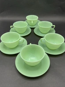 VINTAGE FIRE KING JADEITE JANE RAY CUP & SAUCER SET OF 6 - Picture 1 of 4