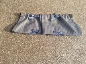 1/12th Dolls House Blue Check Curtain Blind BRAND NEW - Picture 1 of 3