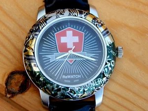 90er Swiss ReWatch aus recycelter Dose Armbanduhr im Etui Herren - Bild 1 von 9