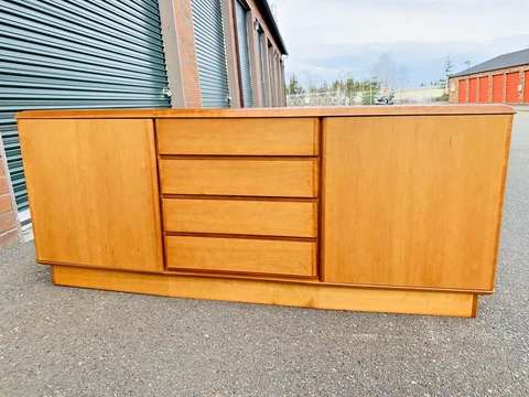Beautiful Mid-Century Danish Modern Nordic Furniture Teak Sideboard Credenza Cover