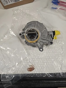 BMW Genuine Vacuum Pump F12 F12 F10 F01 F15 X6 X5 M6 M5 11668605976 NEW. K5 - Picture 1 of 6