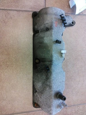 Ford Explorer Sport Trac 2001 1 4,0 L cubierta de válvula derecha 678661 Foto 1 de 4