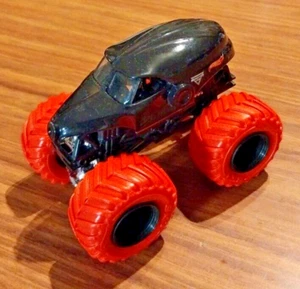Hot Wheels Monster Jam Doom's Day 1.64 Monster Truck - Picture 1 of 4