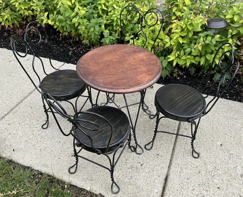 Antique Twisted Wire Child's Ice Cream Soda Parlor Set by Chicago Wire Chair Co Cover