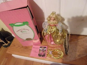 Paradise Galleries Electric Porcelain Doll Angel Christmas Tree Topper in Box - Picture 1 of 4