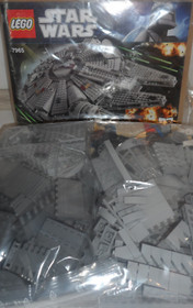 Lego Star Wars Set 7965 Millenium Falcon No Figures