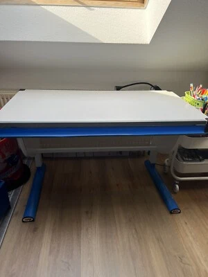 Schreibtisch - Bild 1 von 4