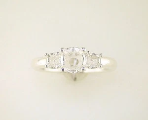Ladies Three Stone Round Ring Setting Sterling Silver - Picture 1 of 4