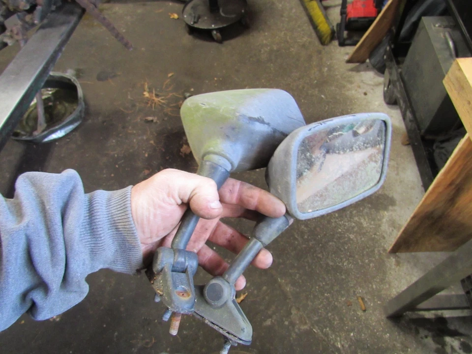 Espejo retrovisor izquierdo derecho Kawasaki ZX750 GPZ 750 1983 Foto 1 de 1