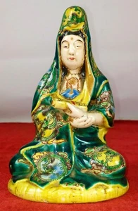 DÉESSE GUANYIN. FAIENCE ÉMAILLÉ. CHINE. XIX-XX SIÈCLE - Picture 1 of 1