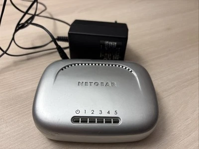 FS605 V2 NETGEAR FS605 V2 FAST ETHERNET SWITCH 5-PORTS 10/100 MBPS Excl Psu - Bild 1 von 2