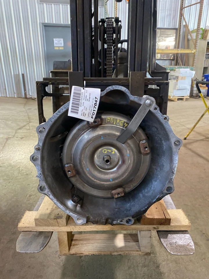 06 NISSAN TITAN Transmission Assy. - Image 1 of 3