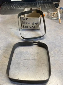 Original Aufsitzmäher Briggs und Stratton Kraftstofftank hier Schelle groß 39040 - Bild 1 von 2