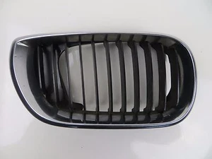 Genuine Used BMW 3 Series O/S Front Kidney Grille E46 7056314 - Picture 1 of 3