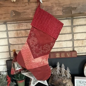 1 Hobby Lobby Weihnachtsstrumpf weinrot Pailletten Glitzer verziert - Bild 1 von 2