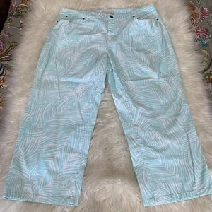 Talbots Curvy Women's Blue Tropical Palm Mid-Rise Cropped Pants Beach Size 16 XL - Picture 1 of 7