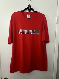 Vintage 2001 Madonna Drowned World Tour T-Shirt Red Size XL Staples Center - Picture 1 of 5