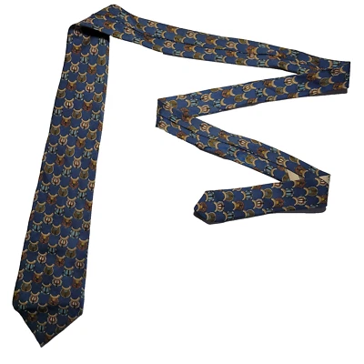 Corbata Salvatore Ferragamo para hombre con estampado de silla de montar de caballo hecha a mano en Italia Foto 1 de 4