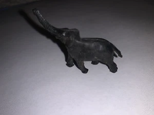 FIGURA ELEFANTE NEGRO JUGUETE  - Imagen 1 de 2