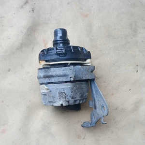 MERCEDES-BENZ C W205 Water Pump Original Continental A2055013001 - Picture 1 of 4