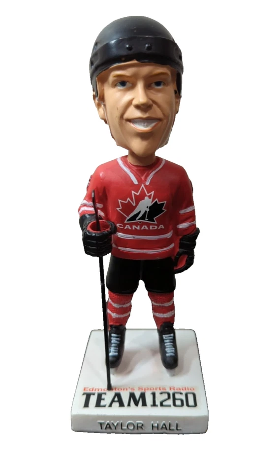 Taylor Hall Team Canada Bobblehead NHL Oilers Devils Bruins Blackhawks Raro Foto 1 de 4