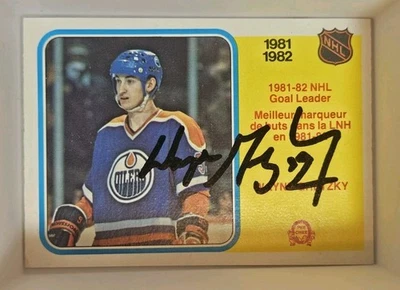 Autographed Wayne Gretzky 1982-83 OPC #235 NHL Goal Leaders Mint  - Image 1 of 3