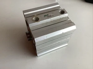 Vierkant Pneumatikzylinder MDS10-AAADN-050 Speedaire - Bild 1 von 3