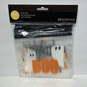 Wilton Halloween Treat Bags - Boo Ghosts Spiderweb Halloween - 20 Count - New - Picture 1 of 2