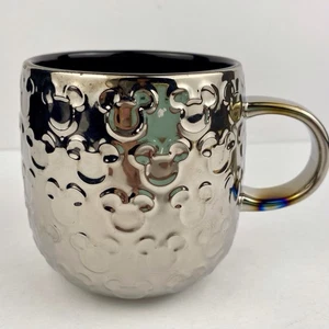 Disney Parks Mickey Mouse Raised Icon Silver Color Metallic Coffee Mug - Imagen 1 de 7