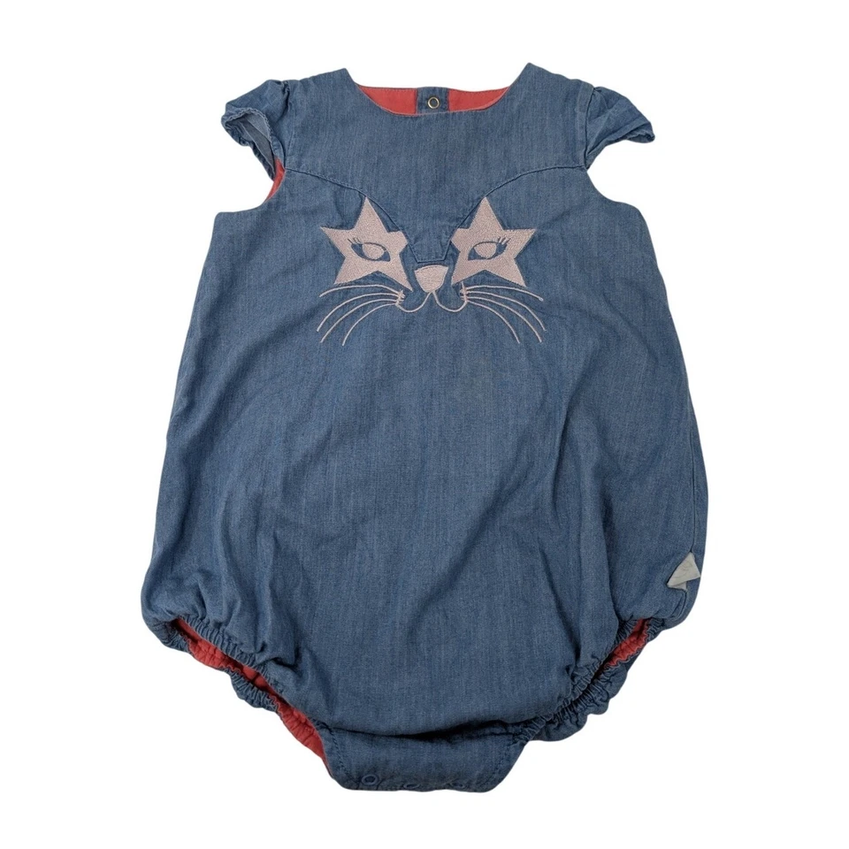 Mameluco Little Marc Jacobs Algodón Cambray Bloomer Burbuja Azul Gato Bordado Foto 1 de 4