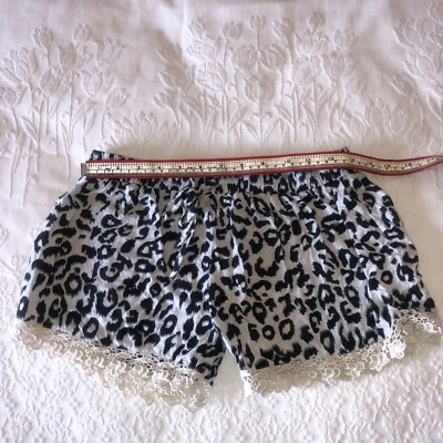 BLUE/NAVY LEOPARD PRINT LACE TRIMMED DRAWSTRING SHORT SHORTS SIZE SMALL! - Image 1 of 4