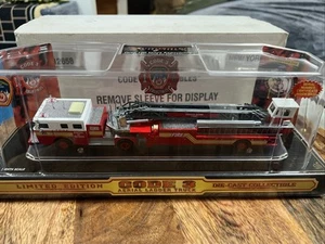 Code 3 Tractor Drawn Aerial Ladder Truck (12658).1/64 Scale Limited Edition - Bild 1 von 6