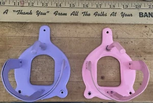 Set Of 2 Horse Wall Mount Bridle Bracket Storage Halter Metal Hanger Holder Pink - Picture 1 of 5