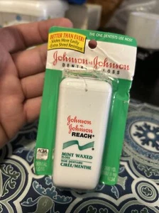 NEW 1998 Sealed Vintage RARE Johnson & Johnson Mint Flavor Dental Floss 200 YD - Picture 1 of 9