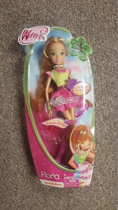 NEW Winx Club Fairy Fashion doll Figure Flora City Style Collection Nickelodeon - Picture 1 of 1