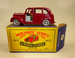 Matchbox RW 17C Austin Taxi maroon hellgraue Bpl. silberne Räder in "B" Box - Picture 1 of 13