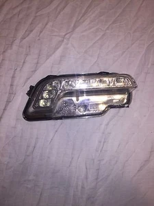 2010 2011 2012 2013 MERCEDES E CLASS E350E550 RUNNING LIGHT RIGHT SIDE OEM - Bild 1 von 1
