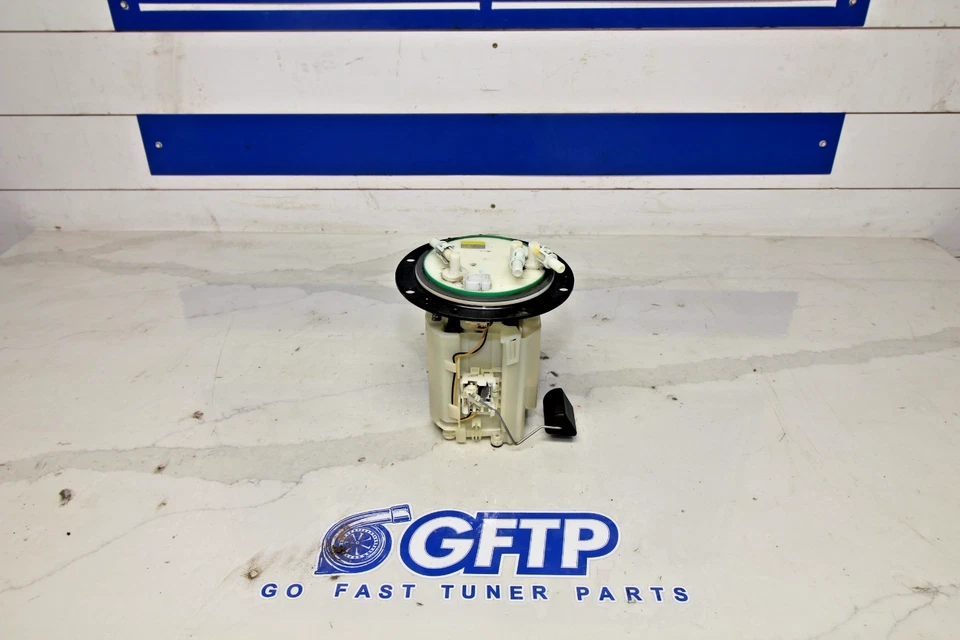 Subaru WRX STI 2015-2021 OEM bomba de combustible suspensión conjunto completo 42021VA000 Foto 1 de 4