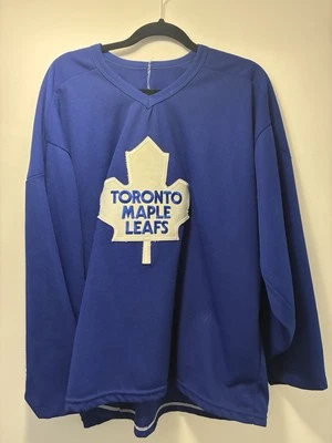 Toronto Maple Leafs CCM Hockey Jersey Men's XL - Image 1 of 4