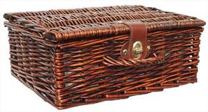 Traditional Wicker Christmas Gift Hamper Picnic Basket with Lid - 30x23x12cm